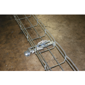  Attache pour chemin de c�ble f 