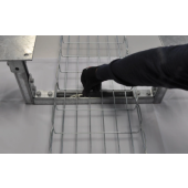  Attache pour chemin de c�ble f 