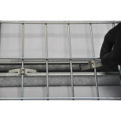  Attache pour chemin de c�ble f 