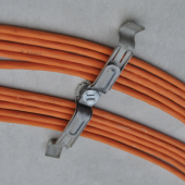  Pontet de fixation m�tallique? 