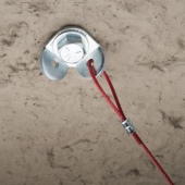  Attache de retenue universelle 