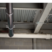  "Syst�me de fixation lat�ral r 