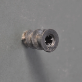  Cheville autoperceuse pour pla 