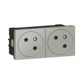  Prise 2x2P+T Surface Mosaic Li 