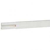  Moulure 20x12,5mm avec cloison 