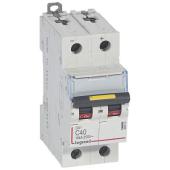  Disjoncteur DX� 16kA - vis/vis 